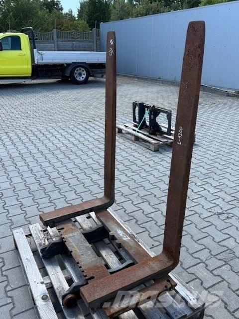 Volvo USED FORKS 叉子