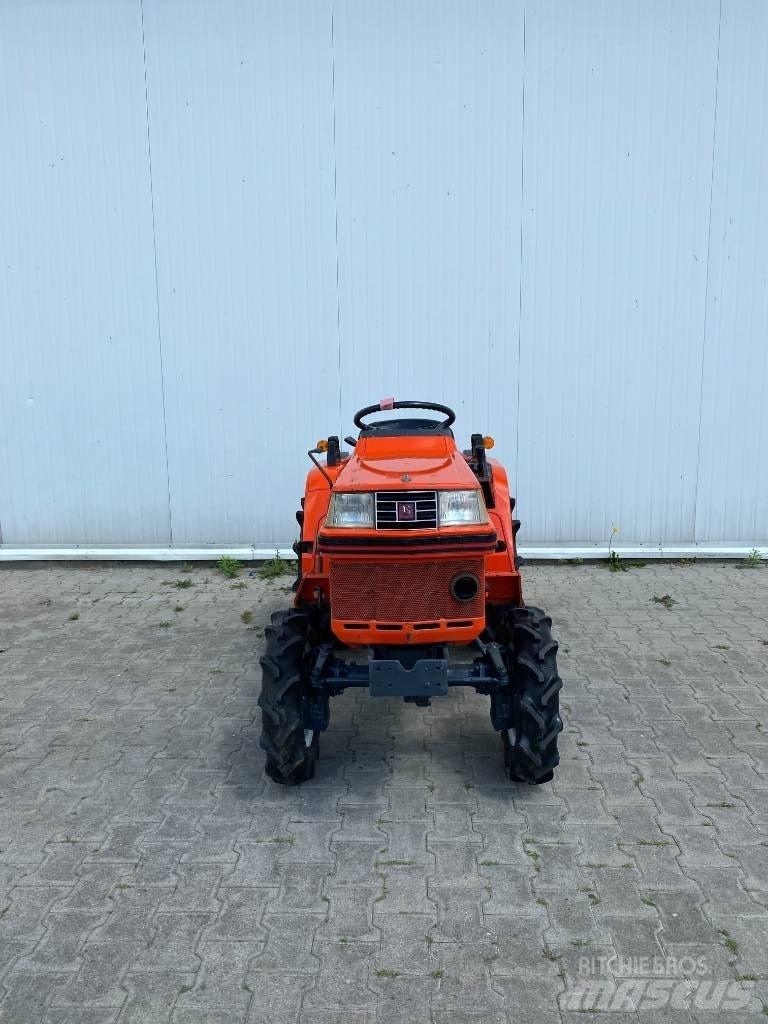 Kubota B 40 小型拖拉机