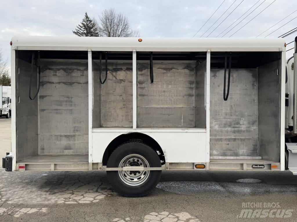 Freightliner M2 饮料运输车