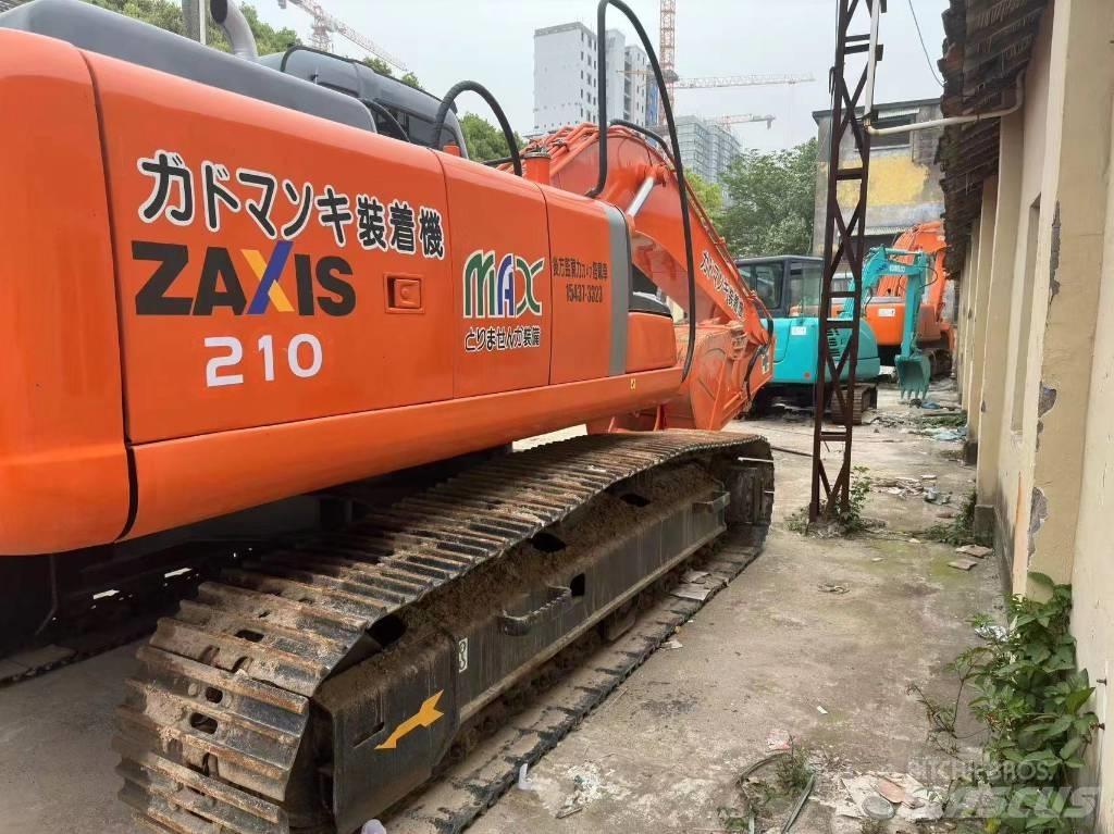Hitachi ZX 210 履带挖掘机