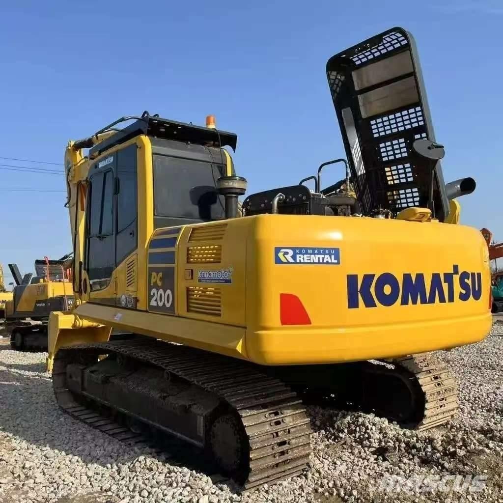 Komatsu PC 200 履带挖掘机