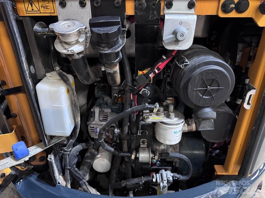 Hyundai R25Z-9 AK 小型挖掘机