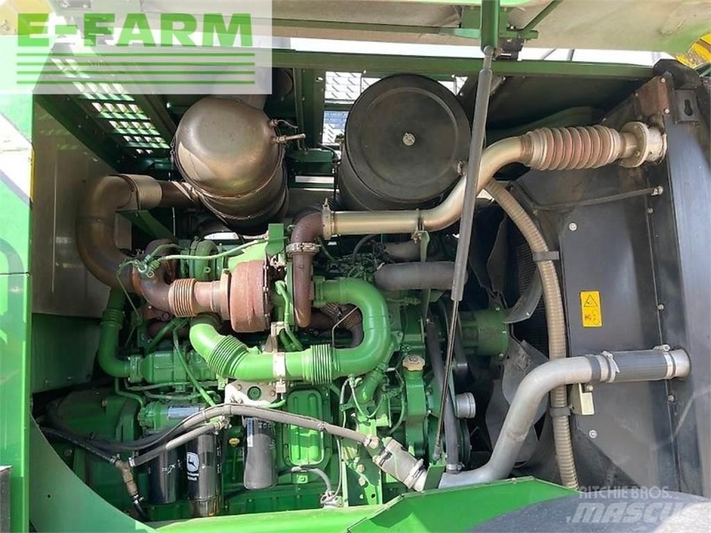 John Deere 7380 自走式青贮饲料收割机
