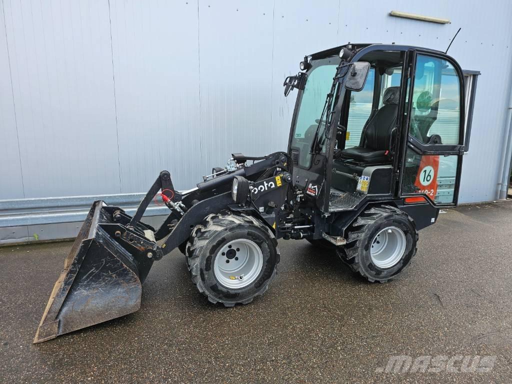 Kubota RT160-2 轮式装载机