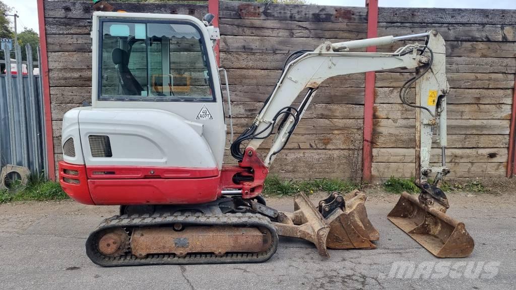 Takeuchi TB 230 小型挖掘机