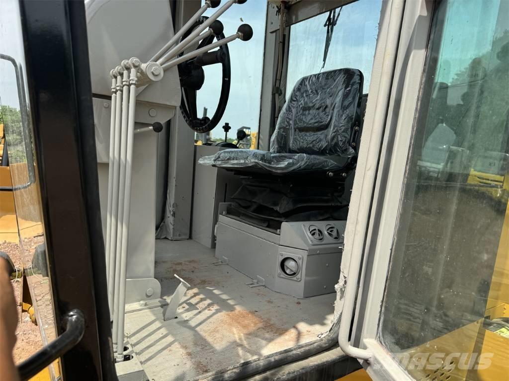 CAT 140G 平地机/推土机