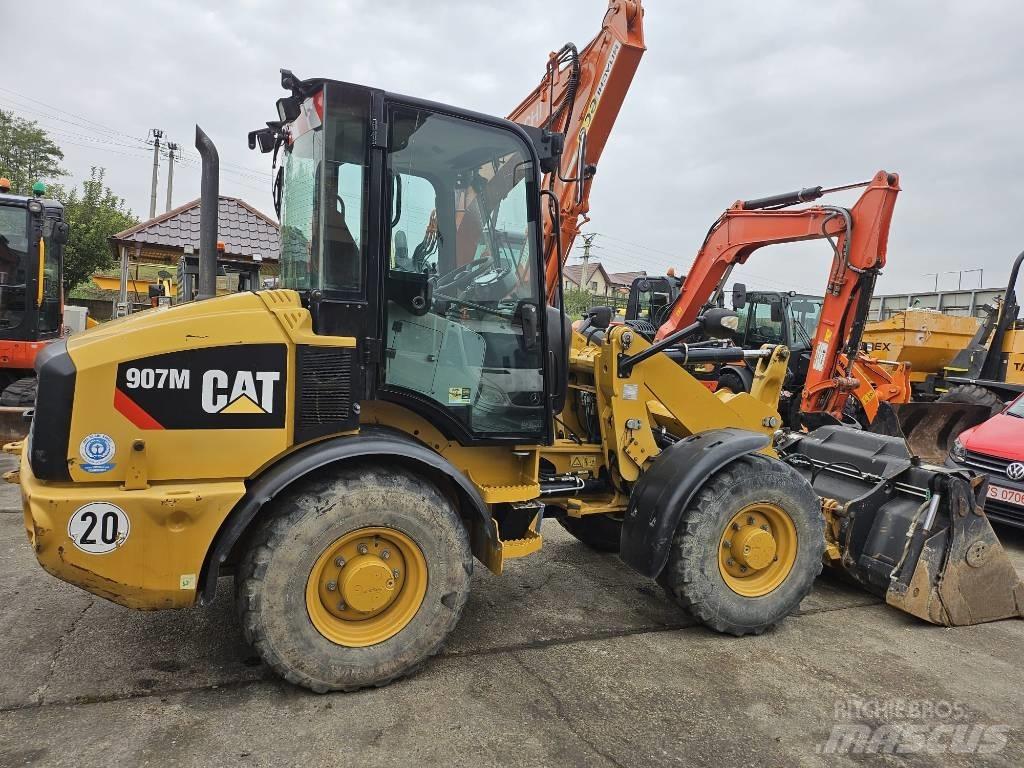 CAT 907M 轮式装载机