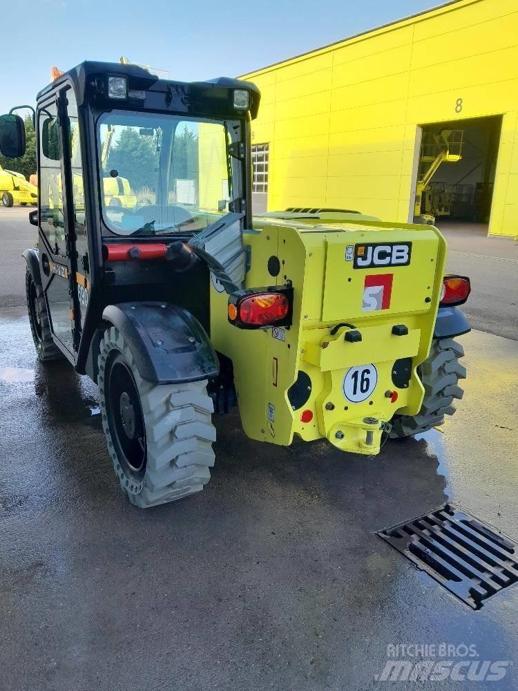 JCB 525-60 伸缩臂叉装车|叉装车