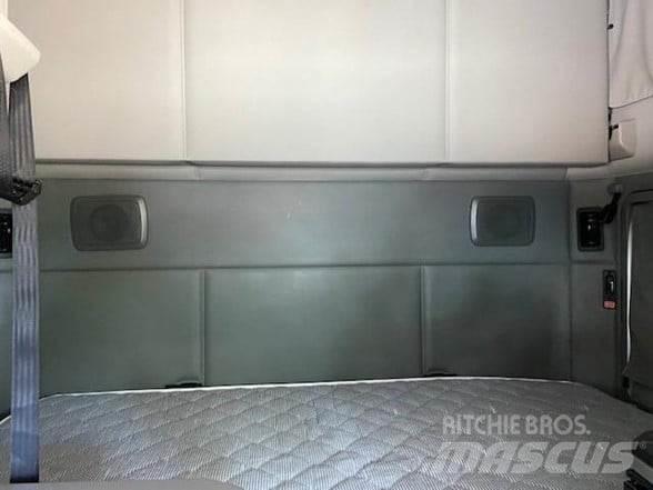 Kenworth T680 牵引车