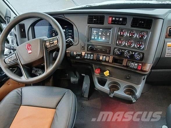 Kenworth T680 牵引车
