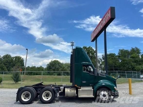 Kenworth T680 牵引车