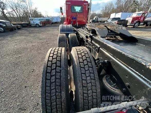 Kenworth T800 牵引车