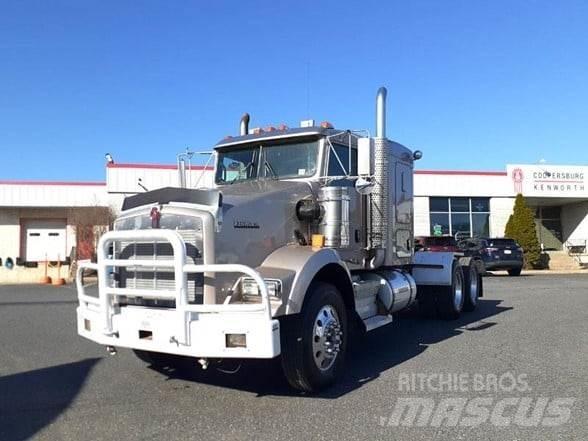 Kenworth T800 牵引车