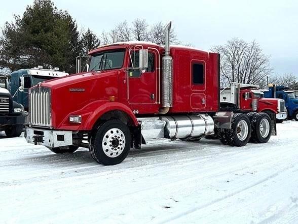 Kenworth T800 牵引车