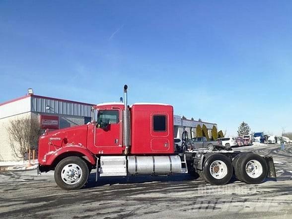 Kenworth T800 牵引车