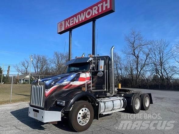 Kenworth T800 牵引车
