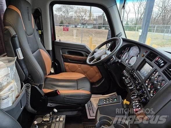 Kenworth T880 自卸式货车