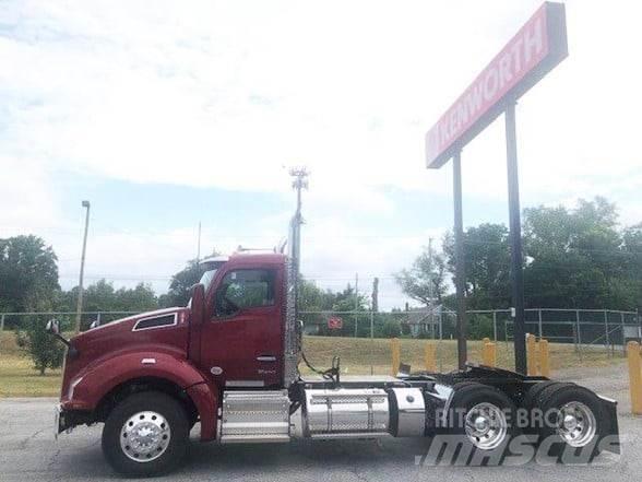 Kenworth T880 牵引车