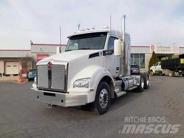 Kenworth T880 牵引车