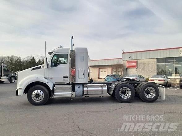 Kenworth T880 牵引车