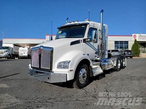 Kenworth T880 牵引车