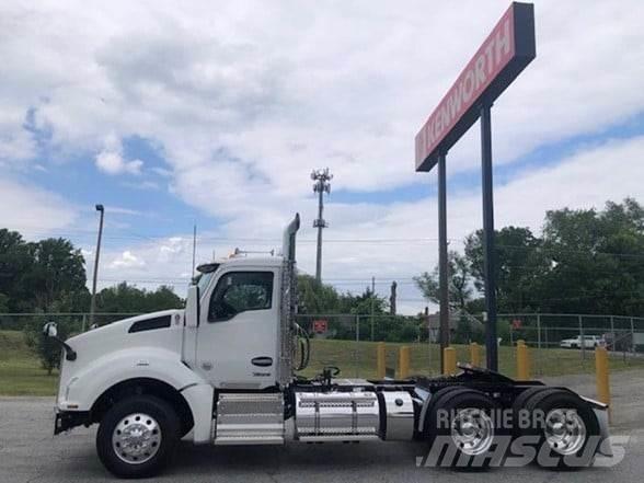 Kenworth T880 牵引车