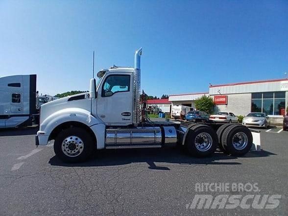 Kenworth T880 牵引车