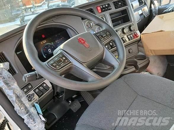 Kenworth T880 牵引车