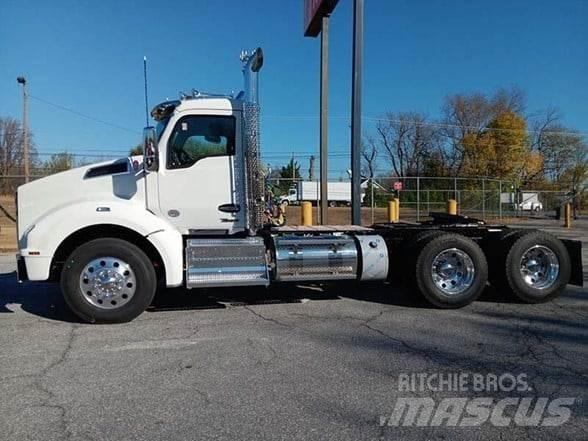 Kenworth T880 牵引车