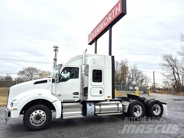 Kenworth T880 牵引车
