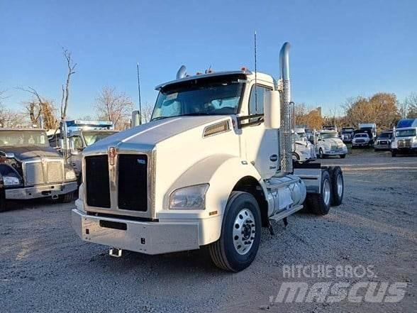 Kenworth T880 牵引车