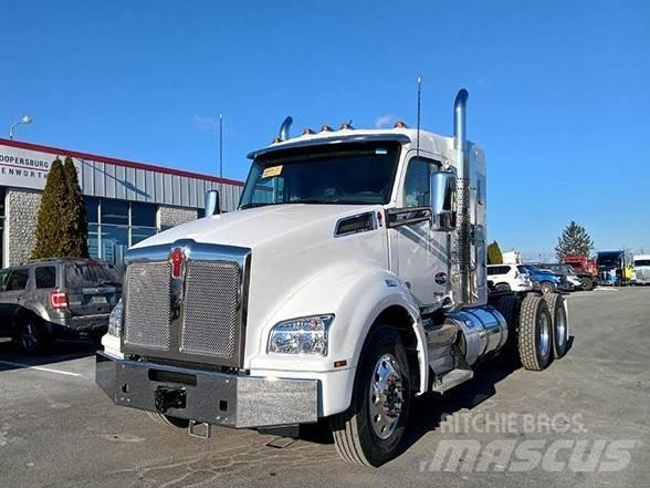 Kenworth T880 牵引车