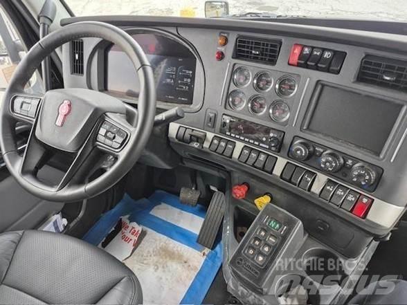Kenworth T880 自卸式货车