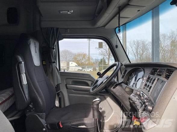 Kenworth T880 牵引车