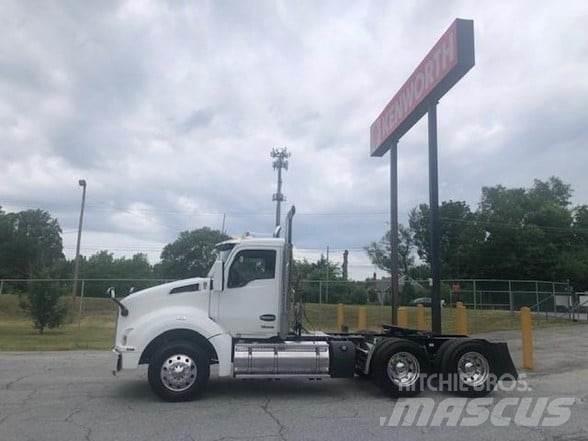 Kenworth T880 牵引车