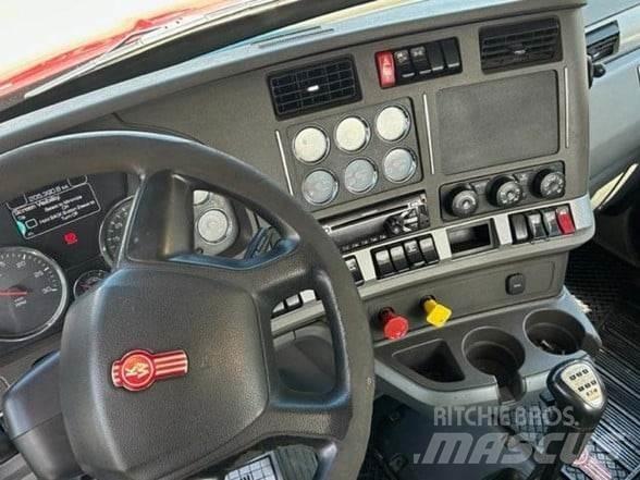 Kenworth T880 牵引车
