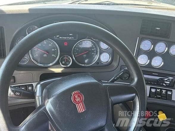 Kenworth T880 牵引车