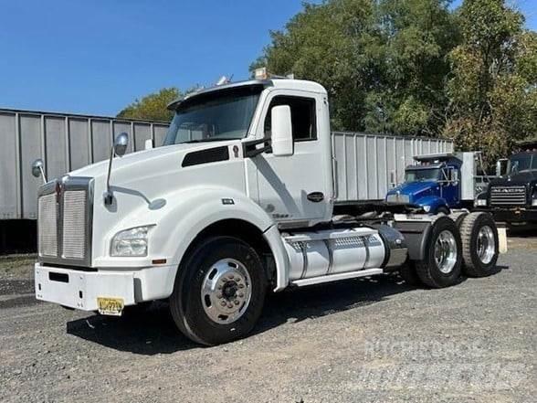 Kenworth T880 牵引车