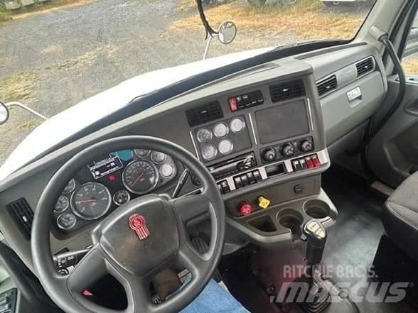 Kenworth T880 牵引车