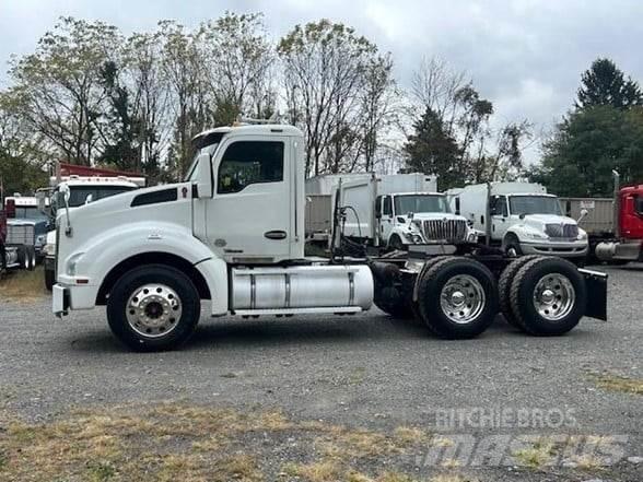 Kenworth T880 牵引车