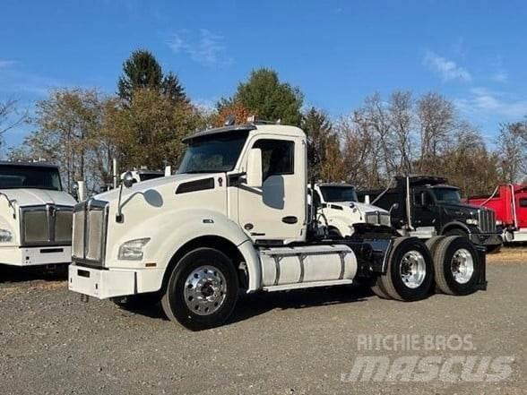 Kenworth T880 牵引车