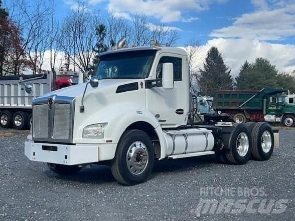 Kenworth T880 牵引车