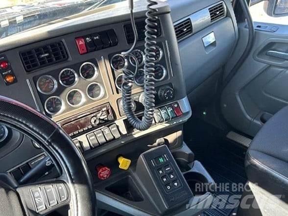 Kenworth T880 自卸式货车