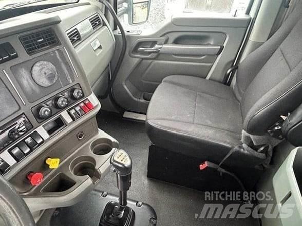 Kenworth T880 牵引车