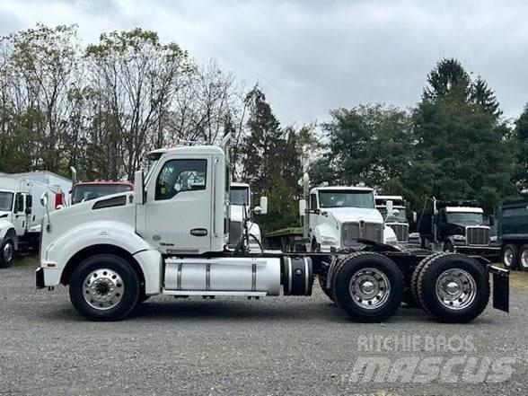 Kenworth T880 牵引车