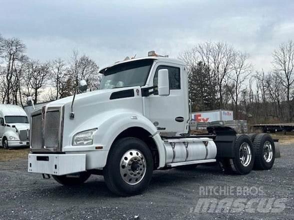 Kenworth T880 牵引车