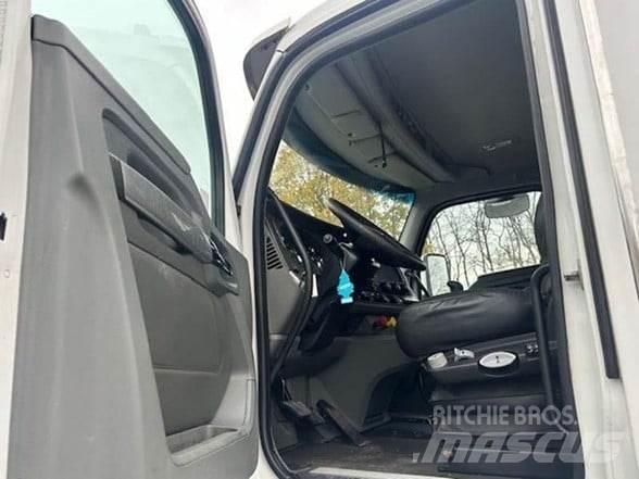 Kenworth T880 牵引车