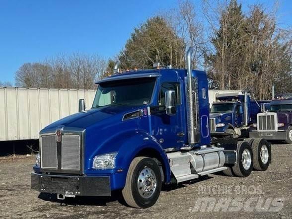 Kenworth T880 牵引车