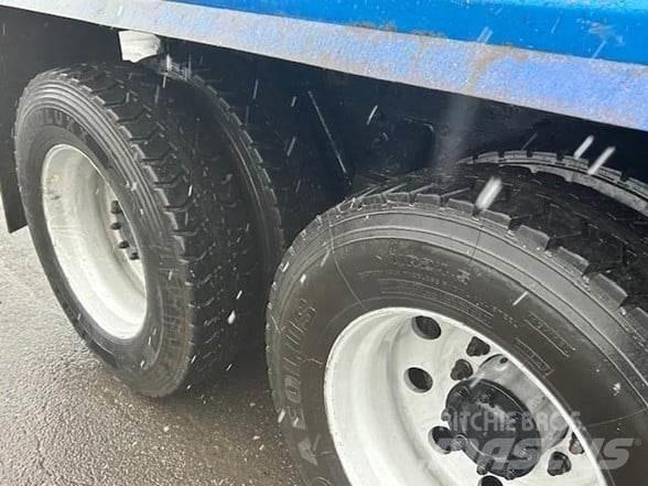 Kenworth T880 自卸式货车