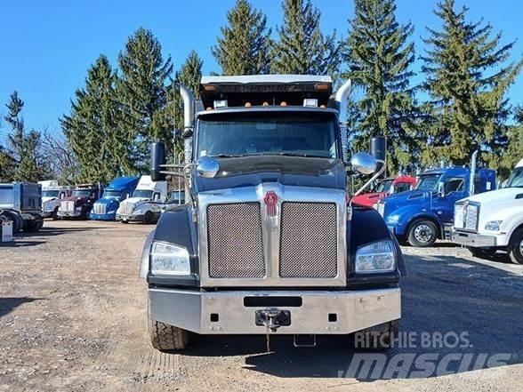 Kenworth T880 自卸式货车